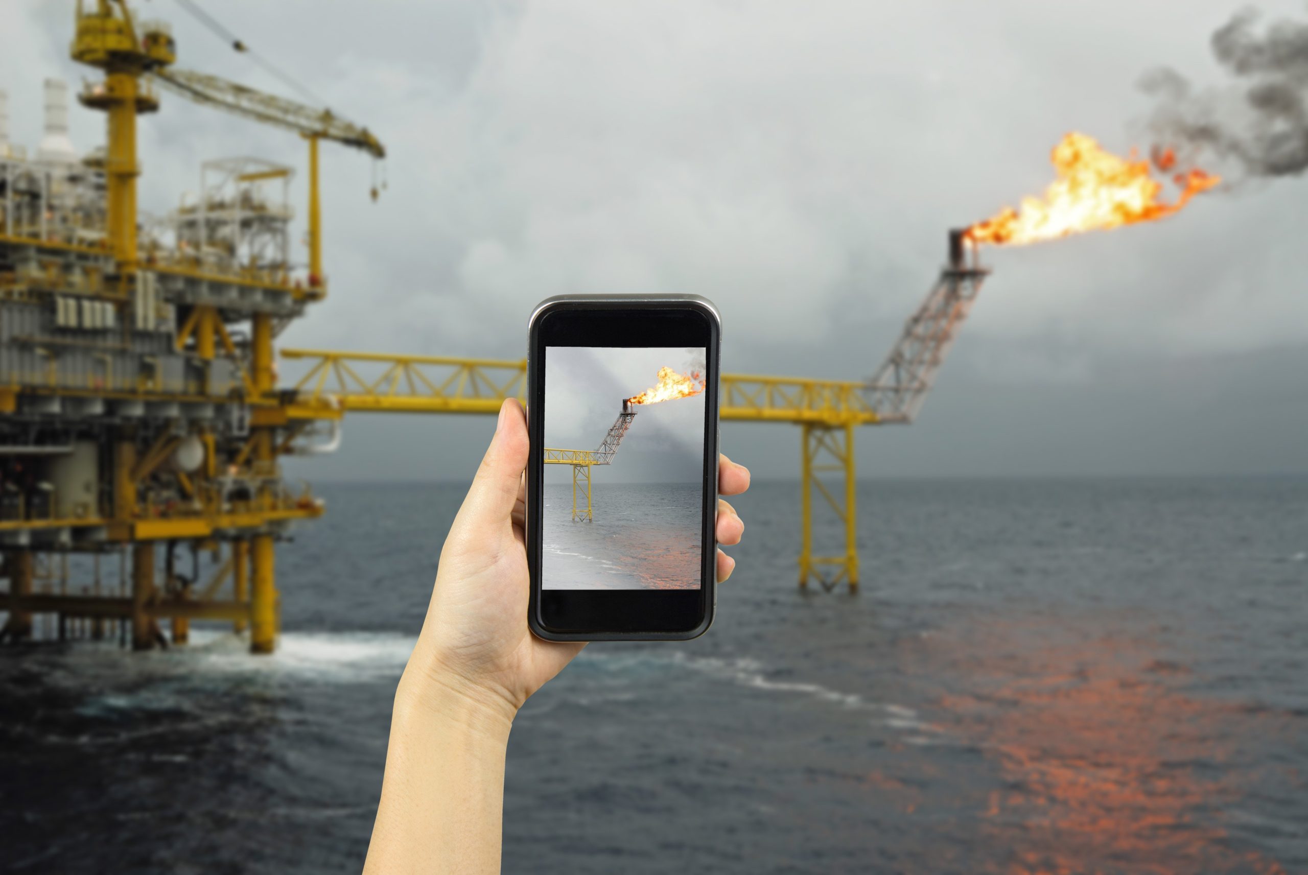 How the iPhone disrupted the Oil industry